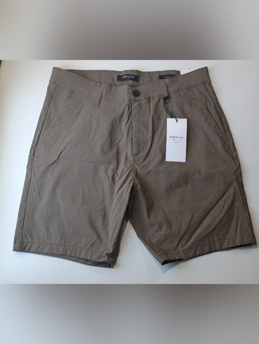 Kenneth Cole Men's Olive Utility Flat-Front Shorts Sz 32 (204)